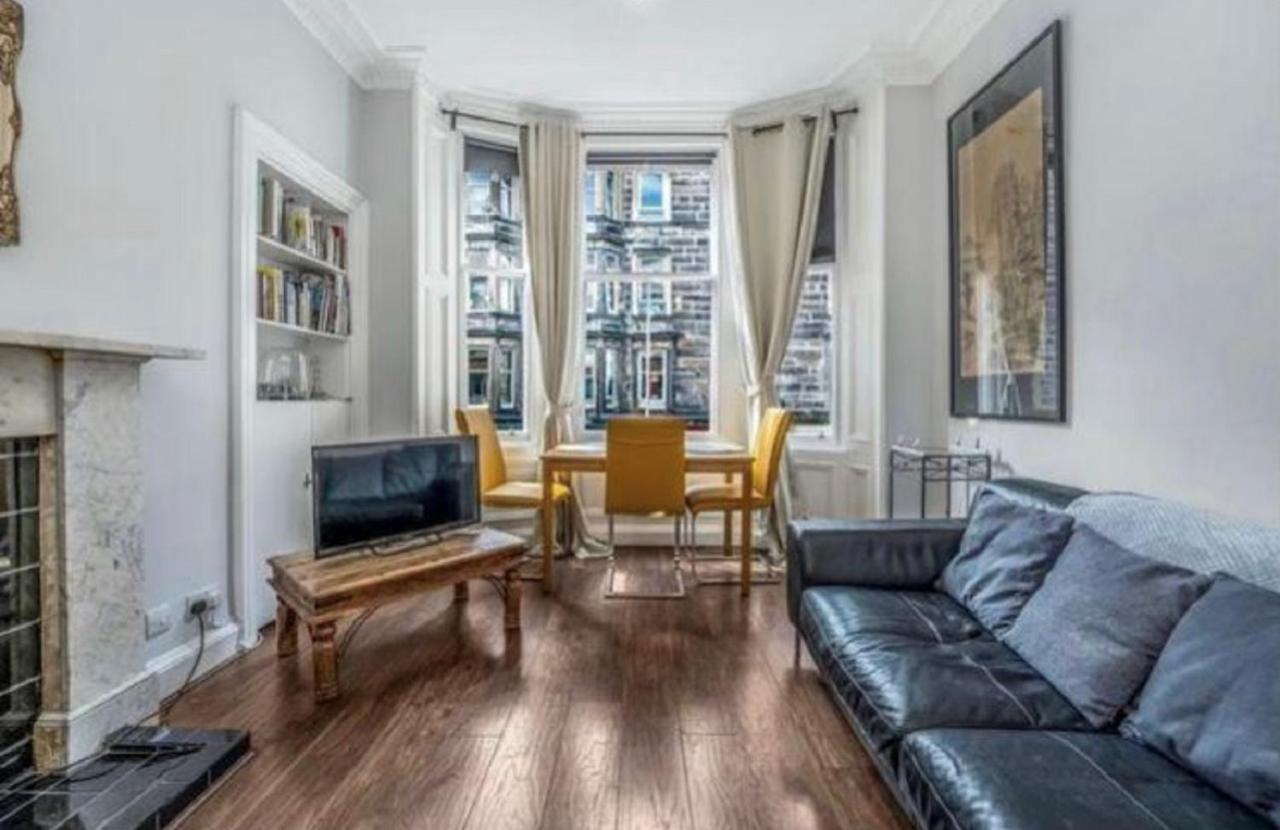 Spacious & Comfortable 3 Bedroom Apartment - Near City Centre - Free Parking Available - Sleeps Up To 5 Guests Edimburgo Esterno foto