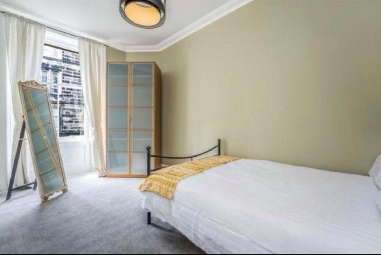 Spacious & Comfortable 3 Bedroom Apartment - Near City Centre - Free Parking Available - Sleeps Up To 5 Guests Edimburgo Esterno foto