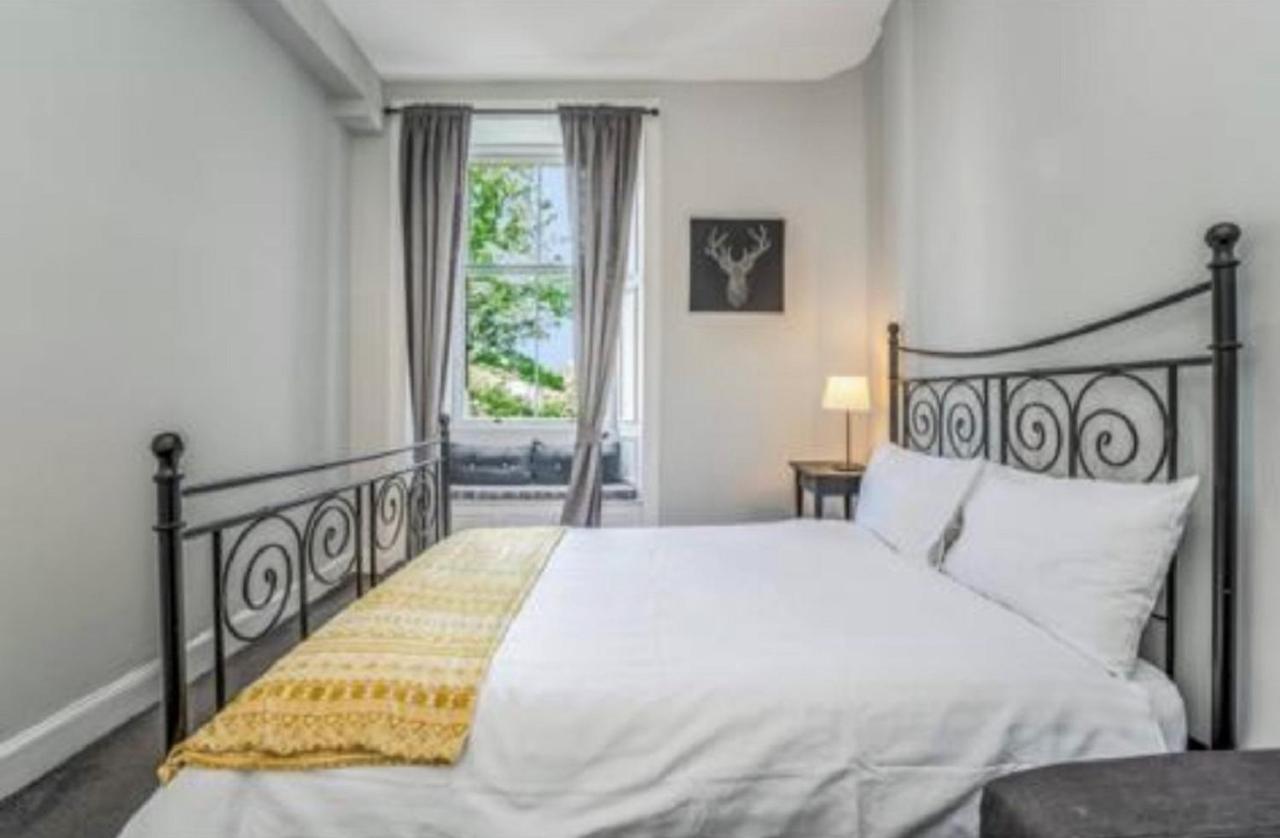 Spacious & Comfortable 3 Bedroom Apartment - Near City Centre - Free Parking Available - Sleeps Up To 5 Guests Edimburgo Esterno foto