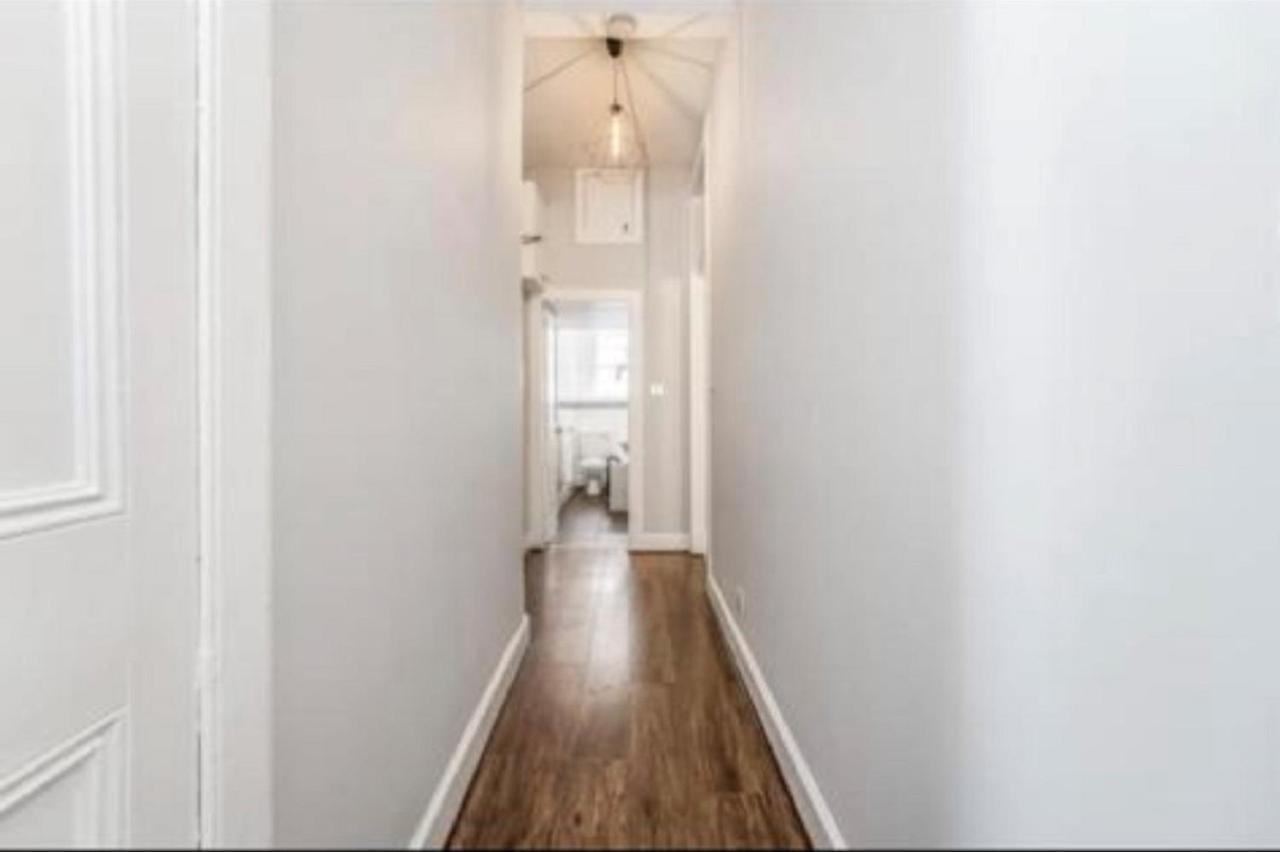 Spacious & Comfortable 3 Bedroom Apartment - Near City Centre - Free Parking Available - Sleeps Up To 5 Guests Edimburgo Esterno foto